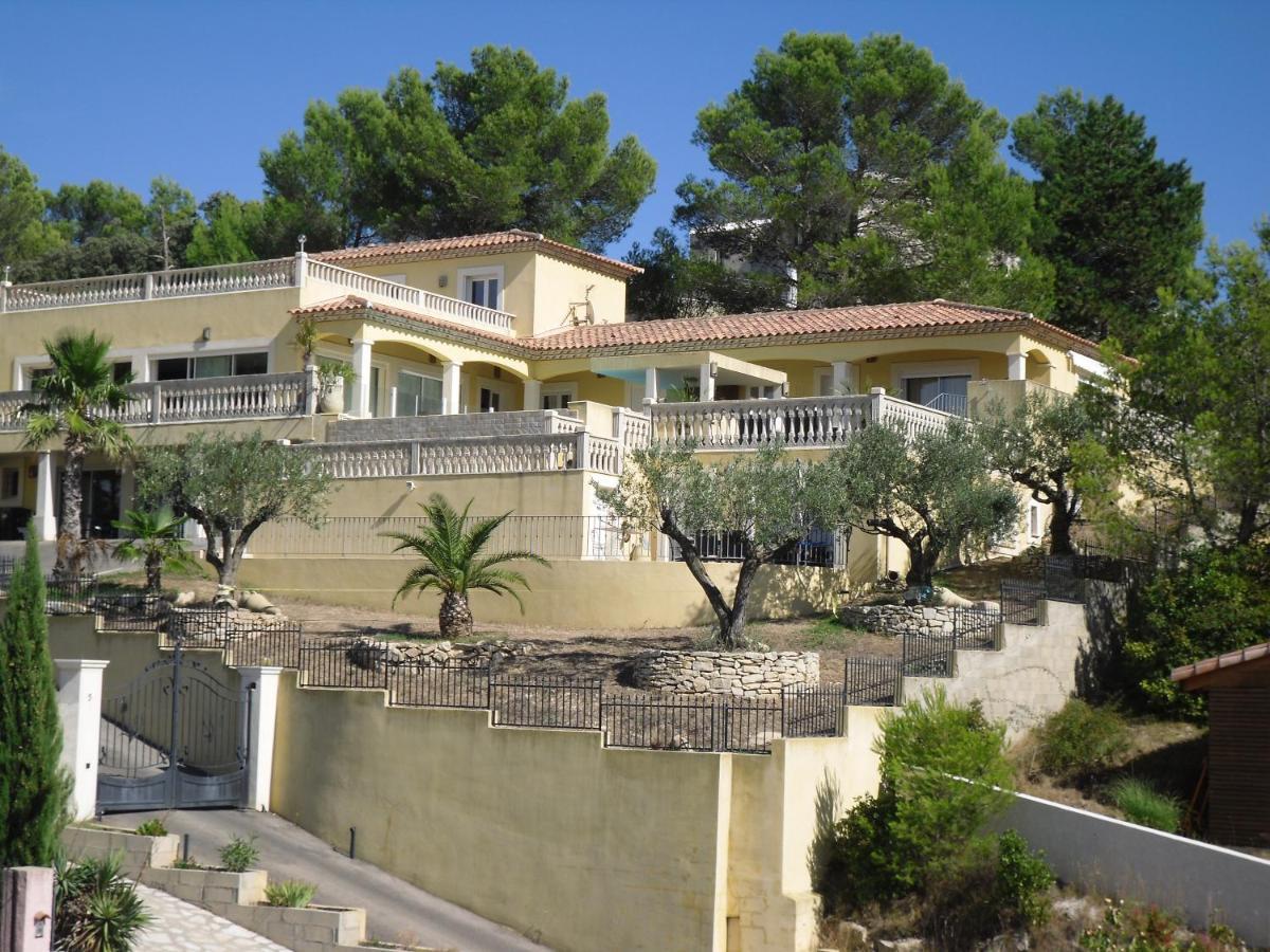 Appartements Vue Panoramique Avec Piscine Et Jacuzzi Langlade Exterior foto