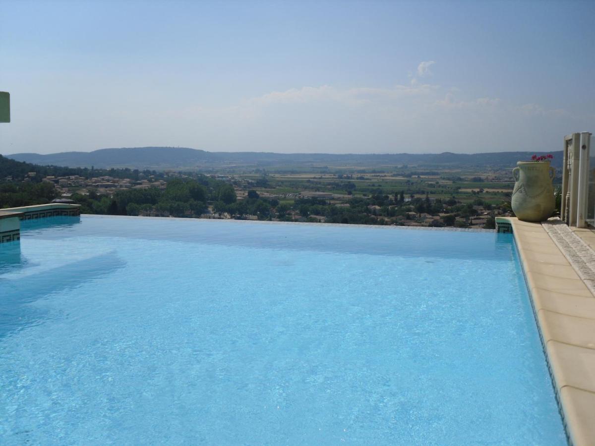 Appartements Vue Panoramique Avec Piscine Et Jacuzzi Langlade Exterior foto